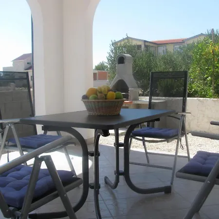 Ferienwohnung Misak Apartment Vir
